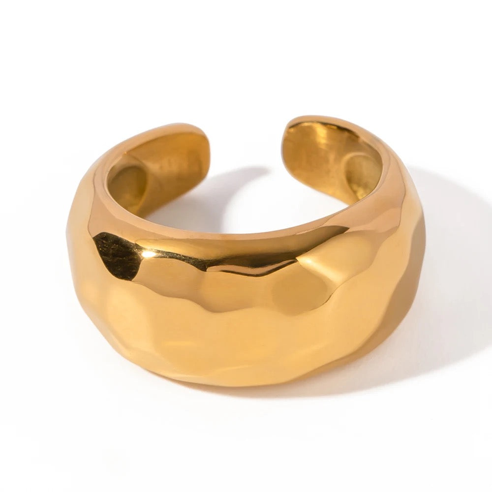 "Luna Rosa Joyería - Anillo 'Oro Martillado'"